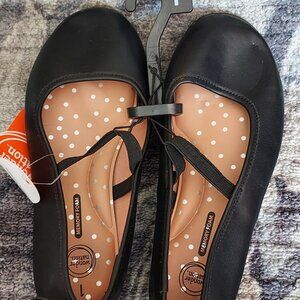Black flats New with tags Size 1